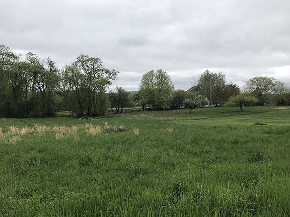 3rd image of Potters Ln