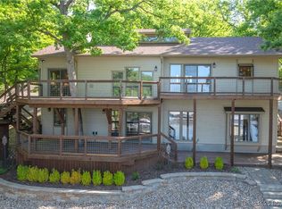 207 Sweetwater Dr, Lake Ozark, MO 65049