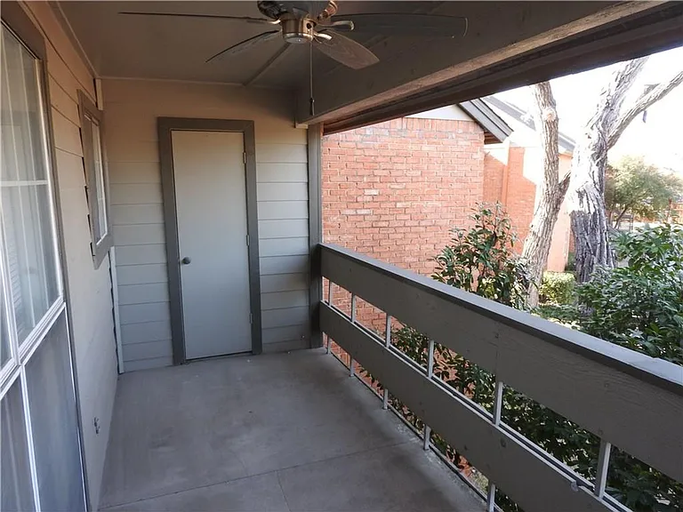 248 Jefferson Pkwy — Photo 17