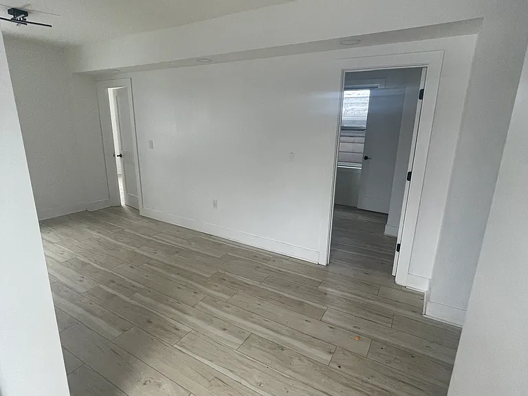 2385 Washington St #4 — Photo 38