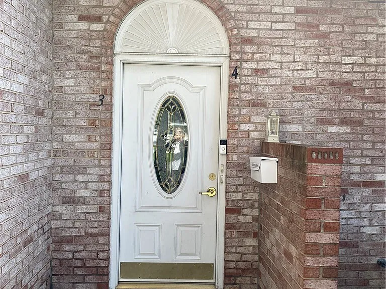 4585 Chestnut Ridge Rd #4 — Photo 5