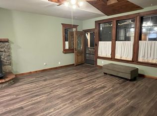 9406 Ventura Way, Simi Valley, CA 91311