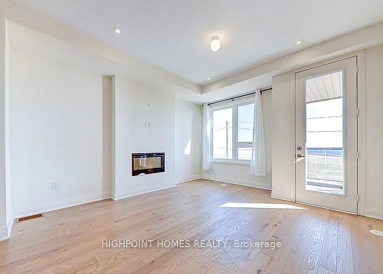 641 Port Darlington Rd #20 — Photo 15