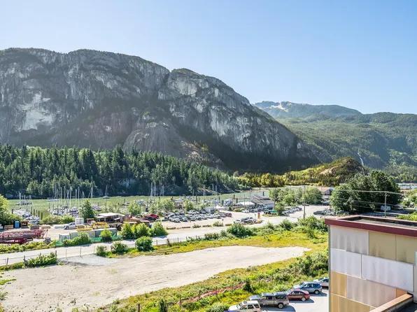 37881 Cleveland Ave #602, Squamish, BC V8B 0Z7