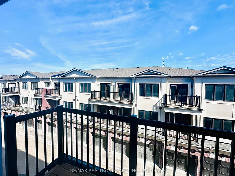 105 Matawin Ln — Photo 18