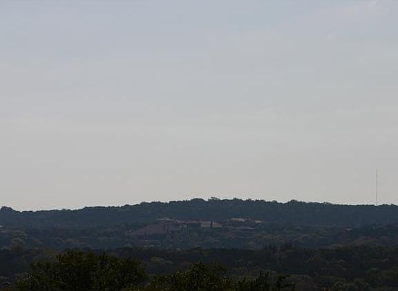 3rd image of 4000 Verano Dr