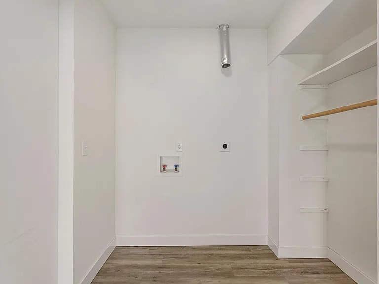 703 N Park 704 Tarn — Photo 14