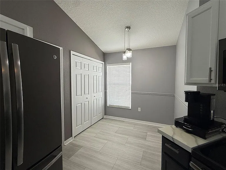 16212 Coopers Hawk Ave — Photo 6
