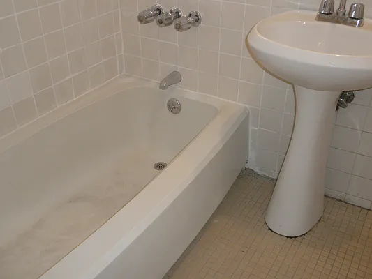 Rented by Aguayo & Huebener Brooklyn | media 3