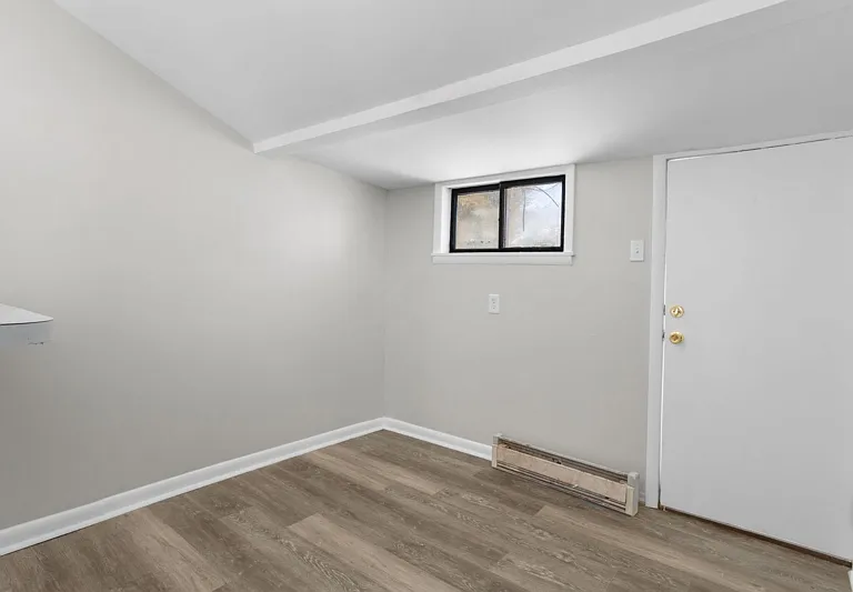 415 Wood St — Photo 9