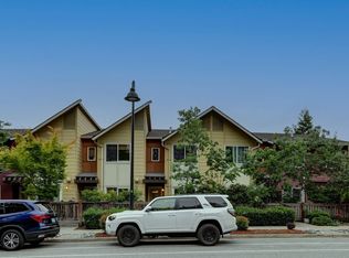 117 Sky Ridge Rd NW, Issaquah, WA 98027