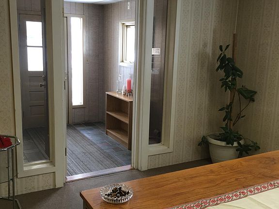 Welcoming Office area to greet customers.