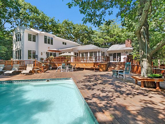 2nd image of 208 Treescape Dr