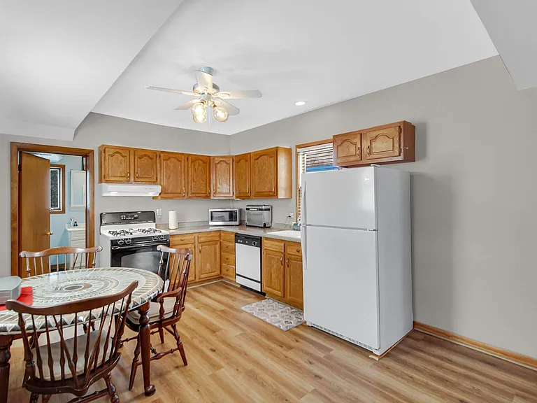 6516 Lyman Ave — Photo 6