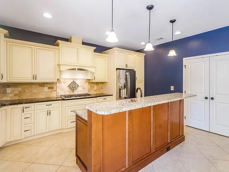651 Powell Dr NE — Photo 16