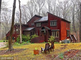 5813 Quiet Brook Rd, Fairfax, VA 22030