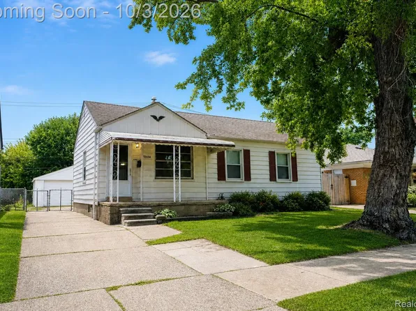 12656 Helen St, Southgate, MI 48195