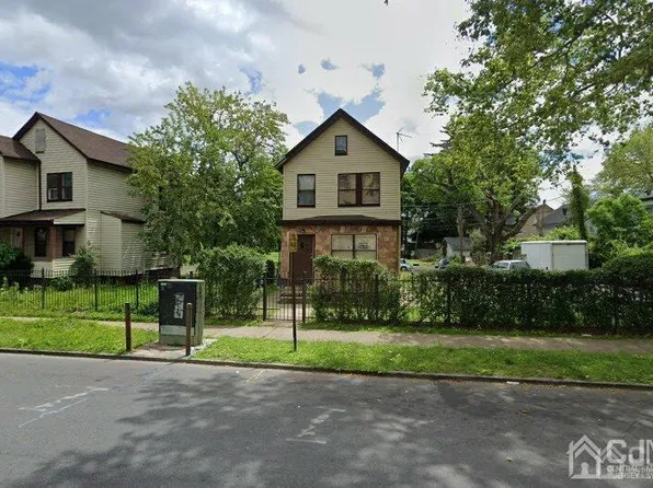 302 Shepard Ave, East Orange, NJ 07018