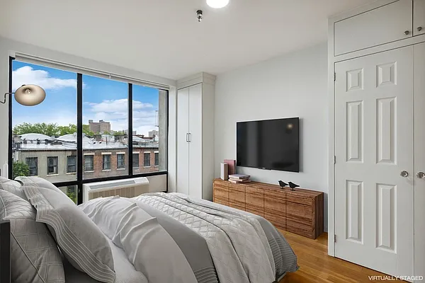 Sold by Compass | media 8