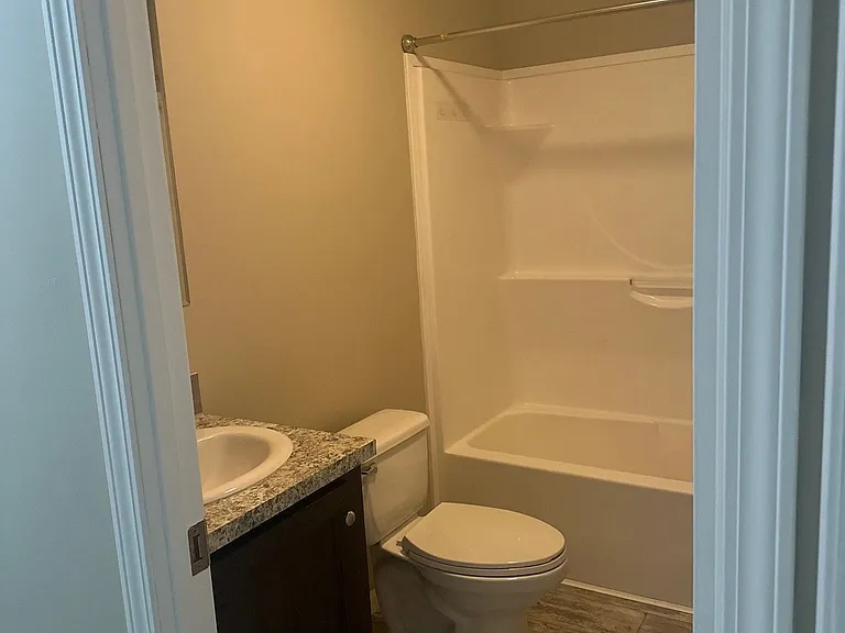 Groveland Manor — Photo 45