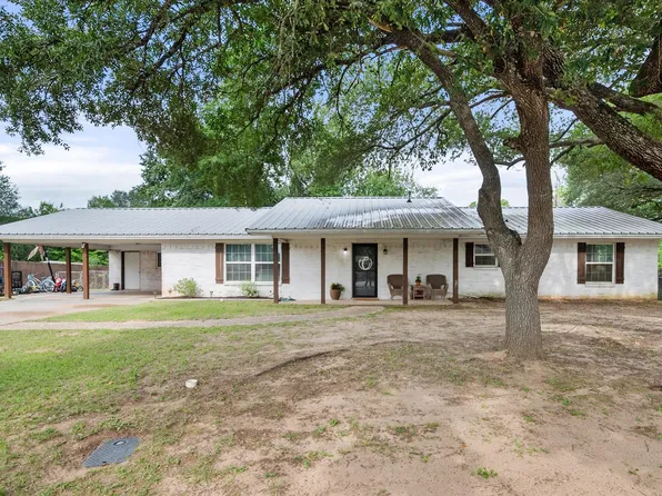 951 Faircrest Dr, Fairfield, TX 75840
