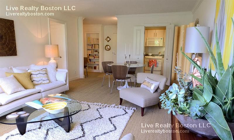 2nd image of 265 Massachusetts Ave