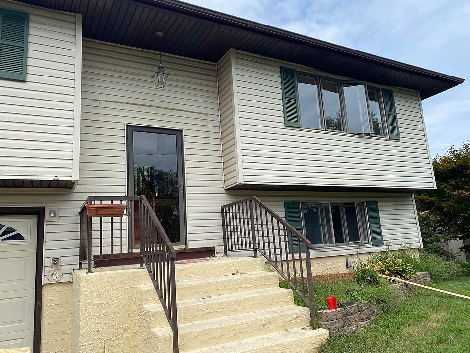 1st image of 42 Barbara Ave