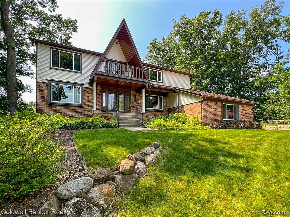 2374 Chesapeake Ct, Troy, MI 48098 Zillow