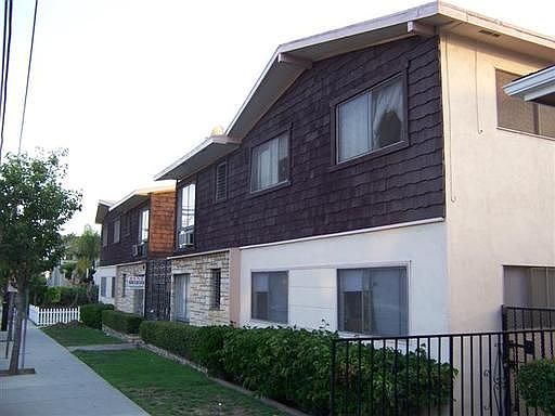2nd image of 1727 Obispo Ave APT 07