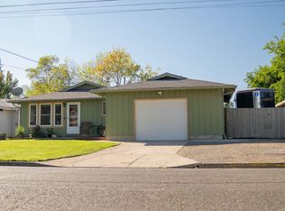 30 Ashley Pl, Central Pt, OR 97502