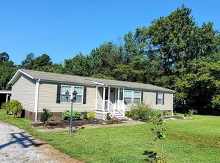377 Rocky Hill Rd, Blackstone, VA 23824