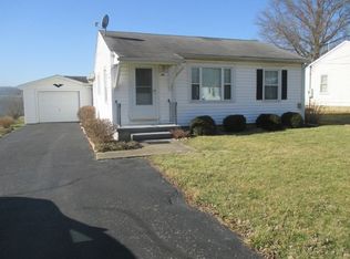 204 N Willow St, Salem, IN 47167