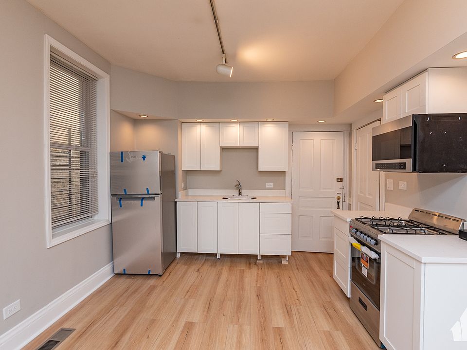 1st image of 2334 N Southport Ave APT 1F
