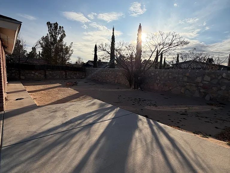 329 Tierra Linda Dr #2 — Photo 16