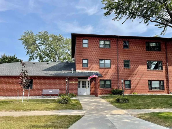 1317 Seneca St APT 205, Storm Lake, IA 50588