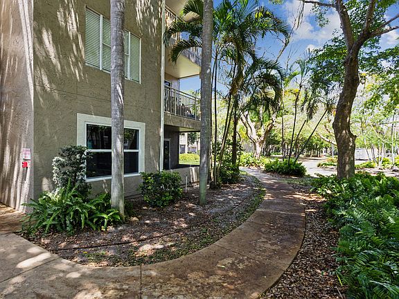 3rd image of 1780 Palm Cove Boulevard #6-104