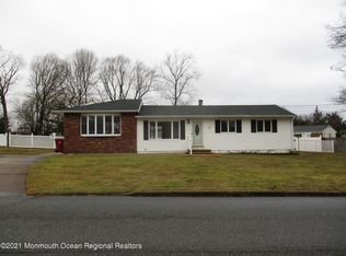 26 Gerald Pl, Bayville, NJ 08721