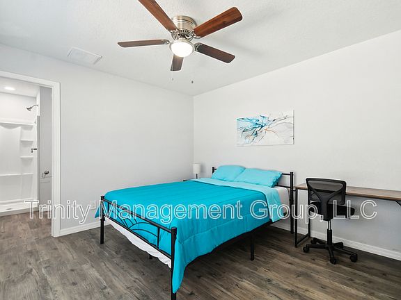 2nd image of 1051 Dogwood Dr Room 2