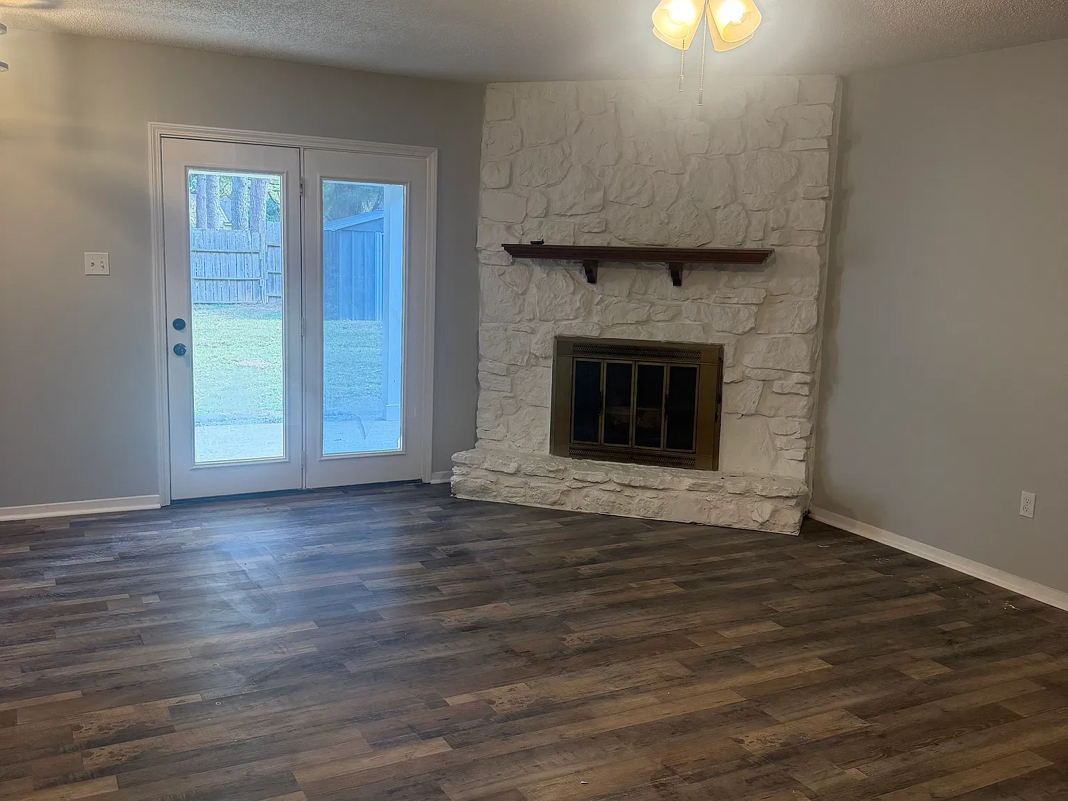 3 bed, 1289 sqft, $1,800 — Photo 3