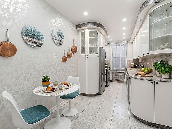 4th image of 6665 Colonial Rd APT 2G