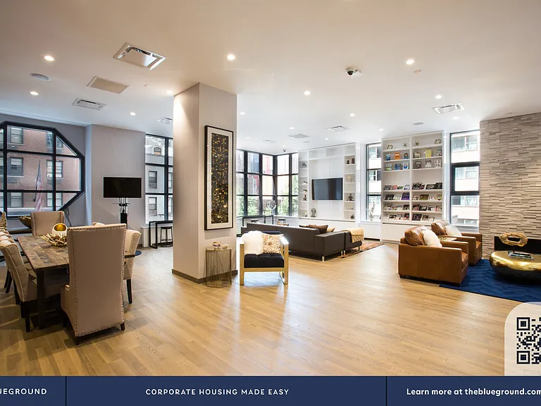 235 W 48th St #29M — Photo 19