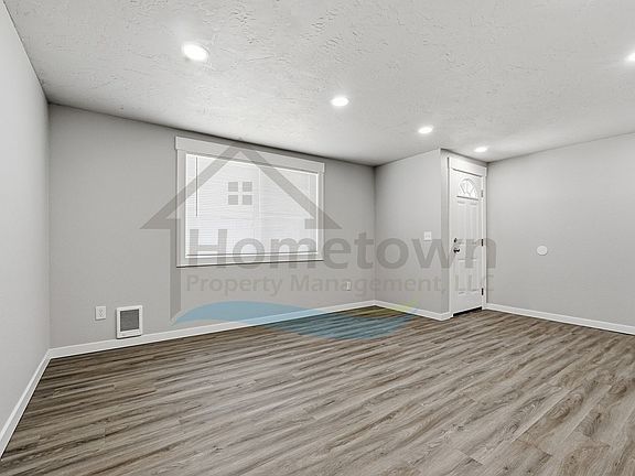 5th image of 1920 E Front Ave #1926