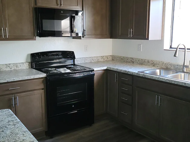 119 S Florence St #C — Photo 3