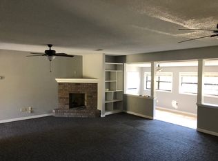 1555 Yellowdog Rd, Senatobia, MS 38668