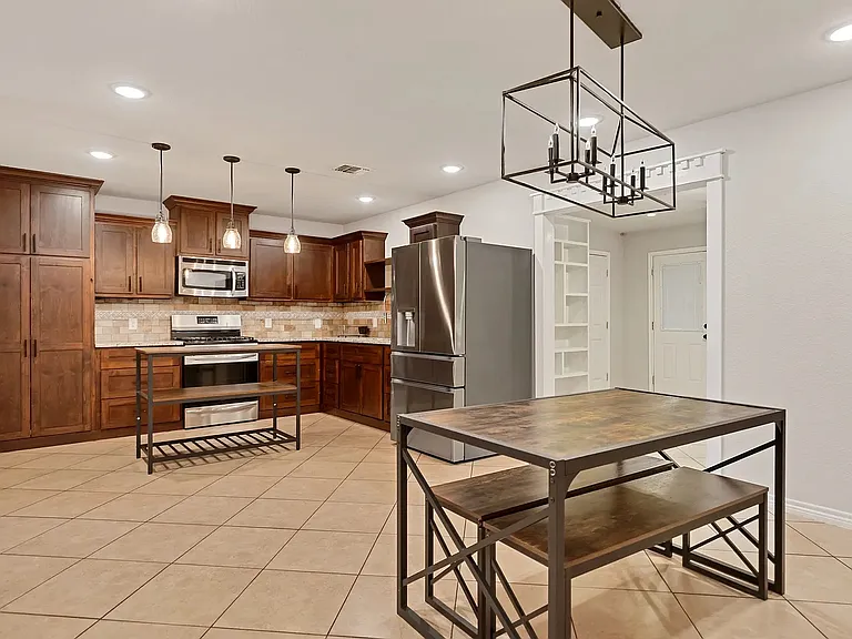 239 Peabody Ave #1 — Photo 1