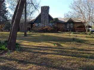 2332 Oak Leaf Trl, Cleburne, TX 76031