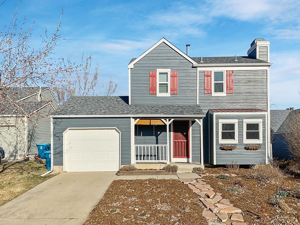 1st image of 251 W Sycamore Ln