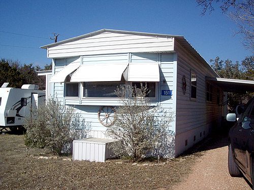 2nd image of 151 Hideaway Cir