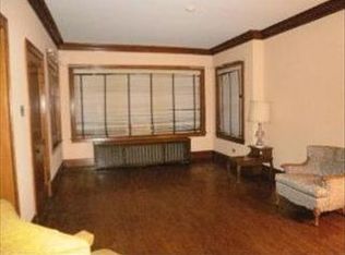 6152 S 75th Ave, Summit, IL 60501