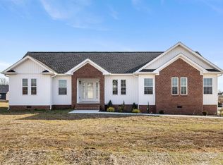 20 Hunters Cv, Mayfield, KY 42066